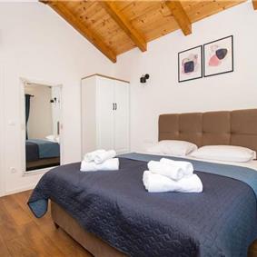 2 bedroom villa with pool near Skradin, sleeps 5